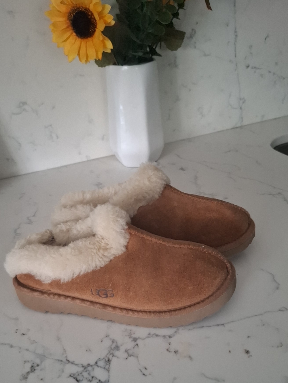 UGG Kids Chestnut Suede Sheepskin Clog Slippers with Cream Lining